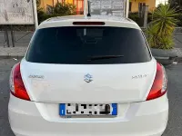 Usata Suzuki Swift 75 CV (55 kW) 2011 Bianco Utilitaria