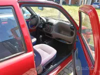 Usata Fiat 600 54 CV (39 kW) 1999 Rosso Berlina