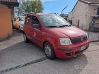 Usata Fiat Panda Dynamic 69 CV (50 kW) 2012 Rosso Utilitaria