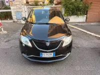 Usado Lancia Ypsilon 69 HP (50 kW) 2017 Preto Citadino