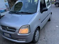 Usata Opel Agila 75 CV (55 kW) 2004 Grigio Monovolume