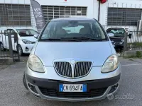 Usata Lancia Musa 69 CV (50 kW) 2005 Grigio Monovolume