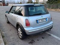 Usata Mini Cooper 116 CV (85 kW) 2004 Argento Utilitaria