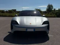 Usata Porsche Taycan Turbo S 559 kW (761 CV) 2021 Argento Berlina