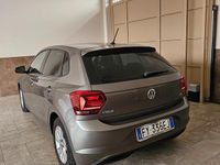 Usata VW Polo Comfortline 89 CV (65 kW) 2019 Grigio Berlina
