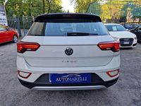 Usata VW T-Roc Life 116 CV (85 kW) 2022 Beige SUV