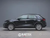 Usata VW T-Roc Life 116 CV (85 kW) 2025 Deep black SUV
