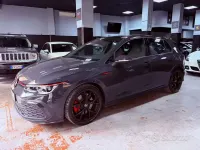 Begagnad VW Golf VIII Ultimate 245 HK (180 kW) 2024 Grå Sedan