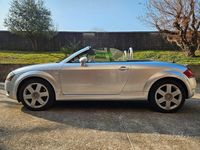 Usata Audi TT Roadster Ambiente 180 CV (132 kW) 2001 Grigio Cabrio