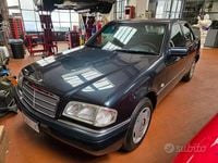 Usata Mercedes C200 192 CV (141 kW) 1997 Blu Berlina