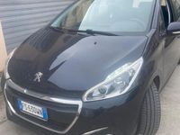 Usata Peugeot 208 102 CV (75 kW) 2018 Blu Utilitaria