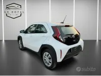 Usata Toyota Aygo X Trend 72 CV (52 kW) 2024 Bianco SUV
