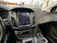 Usata Ford Focus Titanium 109 CV (80 kW) 2011 Bianco Berlina