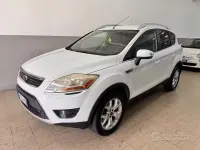 Usata Ford Kuga Titanium 136 CV (100 kW) 2010 Bianco SUV