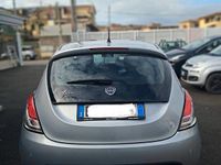 Usata Lancia Ypsilon Silver 69 CV (50 kW) 2013 Argento Utilitaria