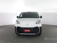 Usata Toyota Proace 179 CV (131 kW) 2026 Bianco Monovolume