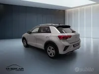 Usata VW T-Roc R-line 150 CV (110 kW) 2023 Grigio SUV