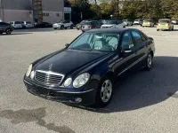 Usata Mercedes E270 Avantgarde 177 CV (130 kW) 2002 Blu/azzurro Berlina