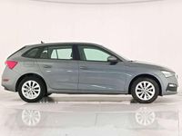 Usata Skoda Scala Ambition 95 CV (69 kW) 2023 Grigio scuro met Utilitaria
