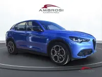 Begagnad Alfa Romeo Stelvio Sprint 210 HK (154 kW) 2024 Blå SUV
