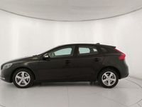 Usata Volvo V40 Business Edition 120 CV (88 kW) 2018 Nero Utilitaria