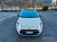 Usata Fiat Grande Punto Abarth 75 CV (55 kW) 2014 Bianco Utilitaria
