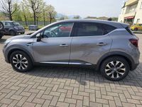 Usata Renault Captur Techno 94 CV (69 kW) 2023 Grigio SUV