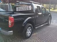 Second-hand Nissan Navara 190 CP (139 kW) 2014 Negru Pickup