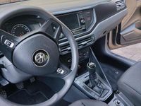 Usata VW Polo 90 CV (66 kW) 2018 Grigio Utilitaria