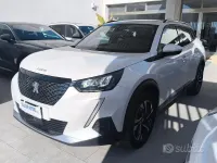 Usata Peugeot 2008 Allure 131 CV (96 kW) 2021 Bianco SUV