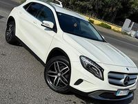 Usata Mercedes GLA180 109 CV (80 kW) 2017 Bianco SUV