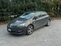 Usata Opel Astra Cosmo 110 CV (80 kW) 2014 Grigio Berlina