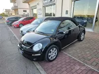 Usata VW New Beetle 105 CV (77 kW) 2007 Nero Utilitaria