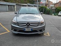 Usata Mercedes C220 Avantgarde 170 CV (125 kW) 2009 Grigio Berlina