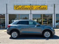 Usata VW T-Roc Life 110 CV (80 kW) 2022 Grigio SUV