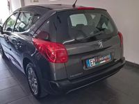 Usata Peugeot 207 70 CV (51 kW) 2012 Grigio Station wagon