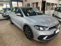 Usata VW Polo 95 CV (69 kW) 2023 Argento Utilitaria