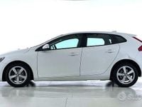 Usata Volvo V40 Kinetic 115 CV (84 kW) 2013 Bianco Berlina