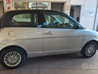 Usata Lancia Ypsilon 60 CV (44 kW) 2007 Argento Utilitaria