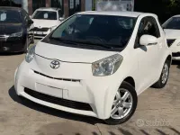 Käytetty Toyota iQ Sol 68 HP (50 kW) 2009 Valkoinen Viistoperä