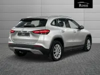 Usata Mercedes GLA180 Business 116 CV (85 kW) 2021 Argento metallizzato SUV