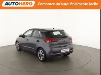 Begagnad Hyundai i20 Comfort 84 HK (61 kW) 2015 Grå Sedan
