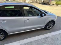 Usata VW Polo 90 CV (66 kW) 2015 Argento Berlina