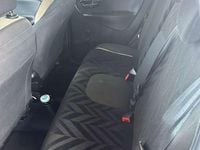 Usado Lancia Ypsilon Gold 95 HP (69 kW) 2017 Azul Citadino