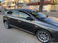 Usata Lancia Delta 120 CV (88 kW) 2009 Utilitaria