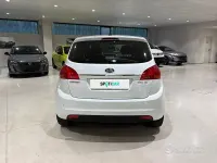 Usata Kia Venga 90 CV (66 kW) 2016 Bianco Utilitaria