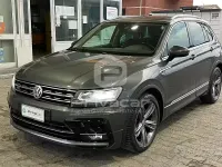 Usata VW Tiguan Sport 125 CV (91 kW) 2018 Grigio SUV