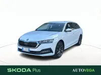 Usata Skoda Octavia Executive 150 CV (110 kW) 2022 Bianco pastello Station wagon