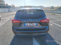 Usata Ford Focus ST-Line 149 CV (109 kW) 2020 Grigio Station wagon
