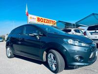 Usata Ford Fiesta Titanium 70 CV (51 kW) 2011 Grigio Utilitaria